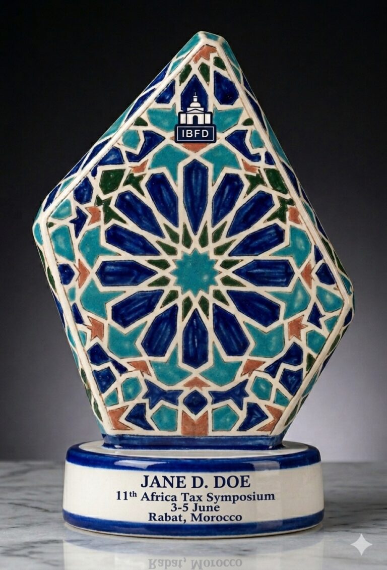  — Trofei in ceramica per l’11º Simposio Fiscale Africano — IBFD